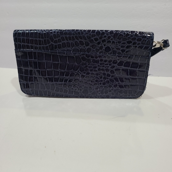 New York & Company Elegant Navy Crocodile-Embossed Clutch wristlet - Picture 2 of 6